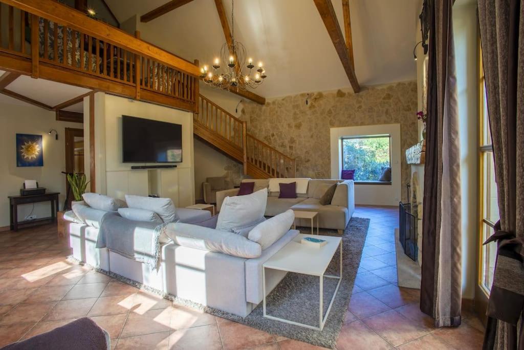 7 Bedroom Secluded Villa Close To Prague Ricany  Exterior photo